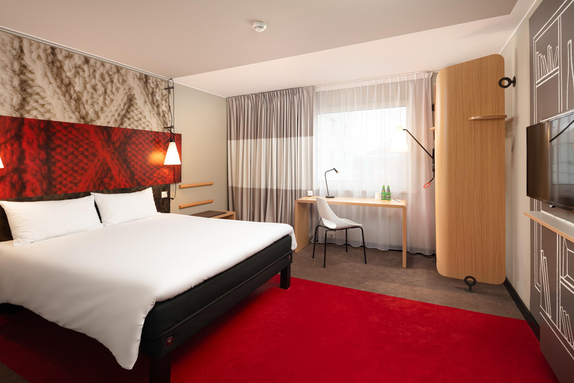 Ibis Poznan Centrum Exterior foto